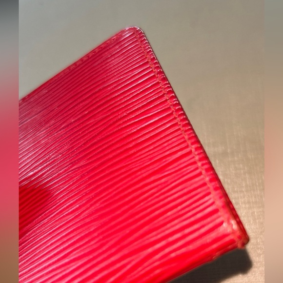 Louis Vuitton Vibrant Red CARD CASE WALLET - Picture 8 of 9